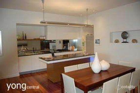 Property photo of 2/33 Ellis Street Kangaroo Point QLD 4169