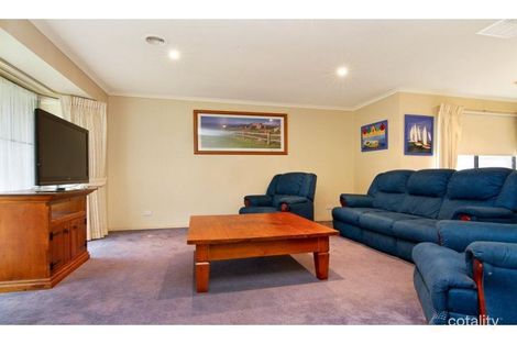 Property photo of 16 Friuli Place Skye VIC 3977