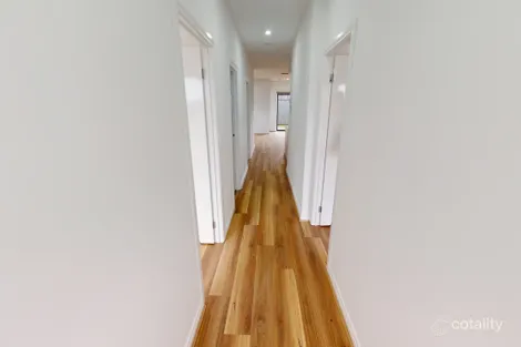 Property photo of 16 Oxygen Street Kalkallo VIC 3064