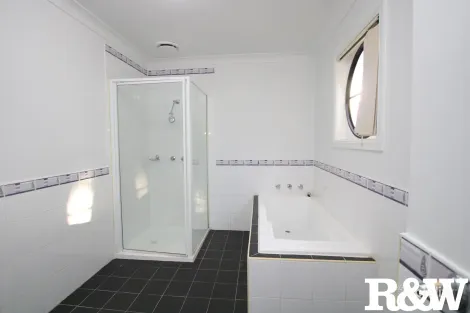 Property photo of 1/33 Blenheim Avenue Rooty Hill NSW 2766