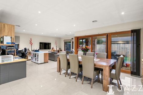Property photo of 5 Landing Place Point Cook VIC 3030
