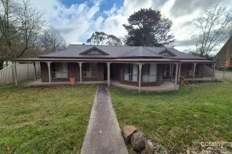 62 Simpson St, Ballan, VIC 3342