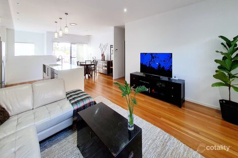 Property photo of 2/72 Plimsoll Street Greenslopes QLD 4120