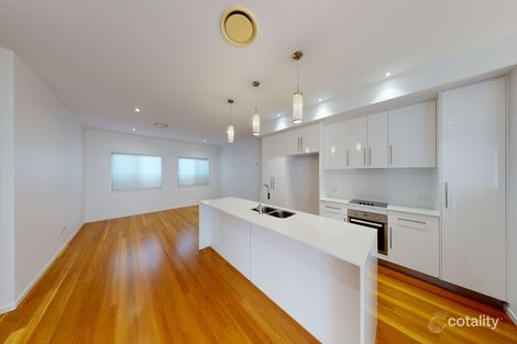 Property photo of 2/72 Plimsoll Street Greenslopes QLD 4120