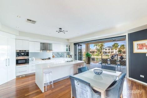 Property photo of 2/17 Pisa Court Surfers Paradise QLD 4217