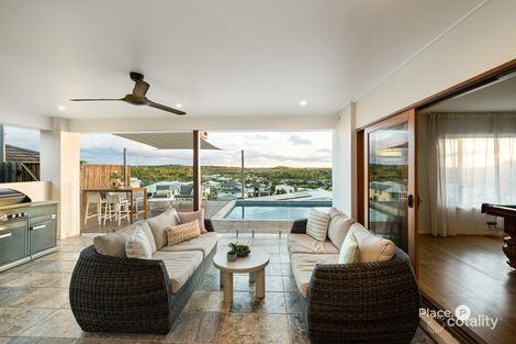 Property photo of 15 Linacre Crescent Carindale QLD 4152