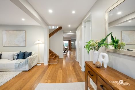 Property photo of 15 Linacre Crescent Carindale QLD 4152