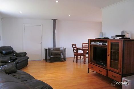 Property photo of 34 Horseshoe Crescent Epping VIC 3076