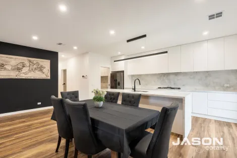 Property photo of 2 Kent Way Tullamarine VIC 3043