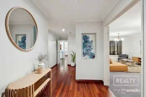 Property photo of 5 Santarosa Way Stirling WA 6021