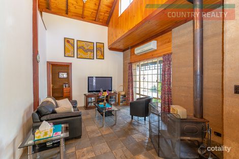 Property photo of 14 Sinclair Place Julimar WA 6567