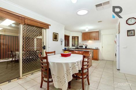 Property photo of 16 Mount Piper Rise Craigieburn VIC 3064