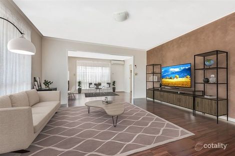 Property photo of 30 Ashleigh Crescent Bell Park VIC 3215