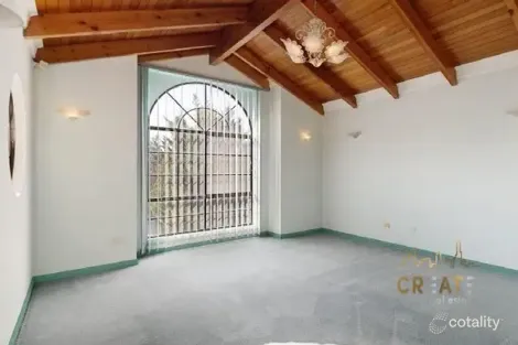 Property photo of 1 Amethyst Close St Albans VIC 3021