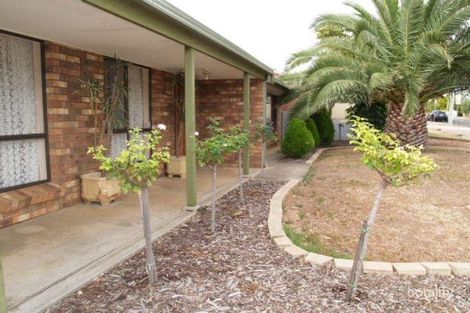 24 Lorraine Ave, Para Vista, SA 5093