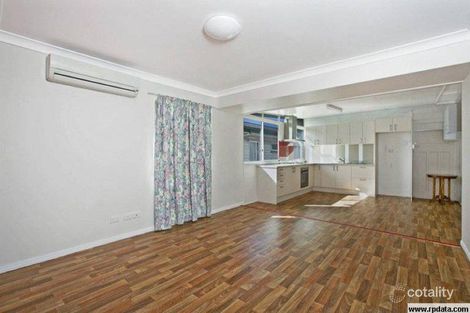 Property photo of 32 Tingal Road Wynnum QLD 4178