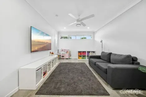 Property photo of 19 Angliss Circuit Thornlands QLD 4164