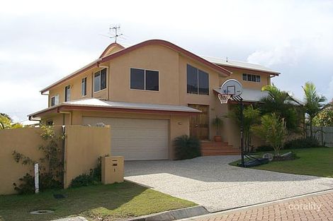 1 Crusoe Ct, Castaways Beach, QLD 4567