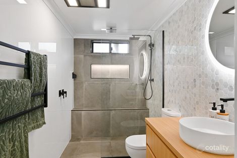 Property photo of 22 Talinga Street Mount Lofty QLD 4350