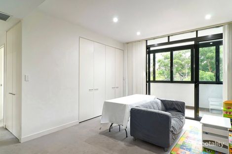 Property photo of 201/13 Waterview Drive Lane Cove NSW 2066