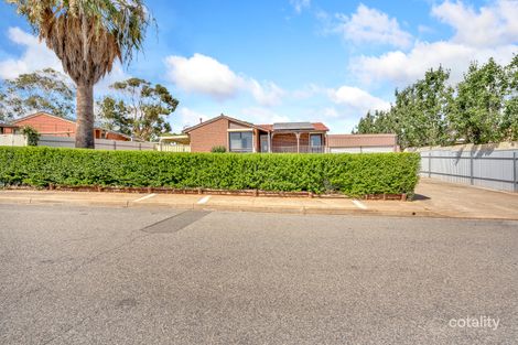4 Hawker Cres, Elizabeth East, SA 5112