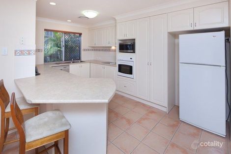 Property photo of 34 Kane Crescent Mansfield QLD 4122