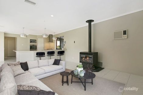 Property photo of 17 Daphne Way Cranbourne North VIC 3977