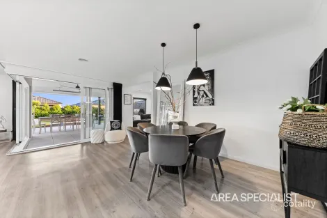 Property photo of 11 Baker Street Lang Lang VIC 3984