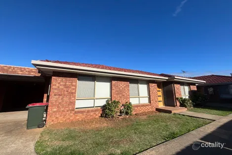 2/33 Welwyn Pde, Deer Park, VIC 3023