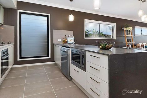 Property photo of 20 Chelsea Crescent Bridgeman Downs QLD 4035
