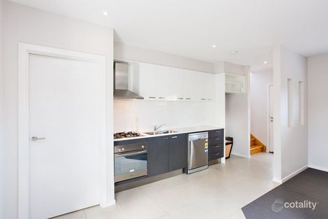 Property photo of 28 Balanada Close Alfredton VIC 3350