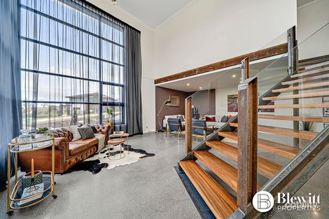 Property photo of 6 Leon Street Googong NSW 2620