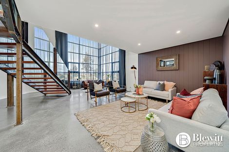 Property photo of 6 Leon Street Googong NSW 2620