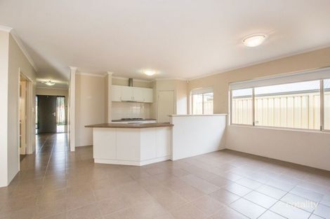 2/461 Morley Dr, Morley, WA 6062