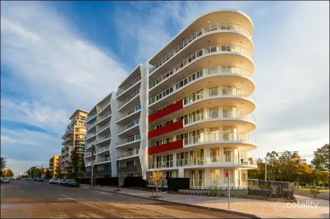 111/3 George St, Warwick Farm, NSW 2170