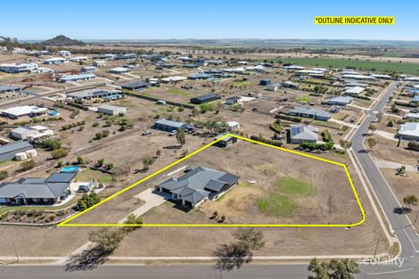 25 SUNSHINE WAY, KINGSTHORPE, QLD 4400