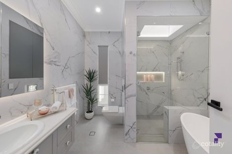 Property photo of 36 Omega Place Greenacre NSW 2190