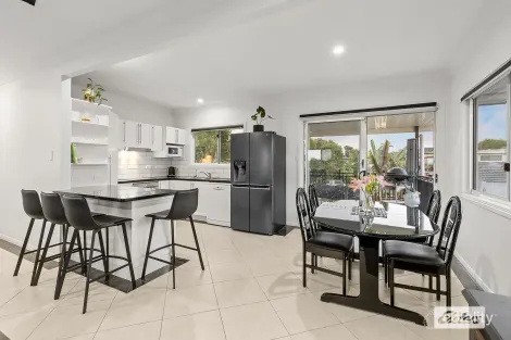 Property photo of 3 Benbow Court Springwood QLD 4127