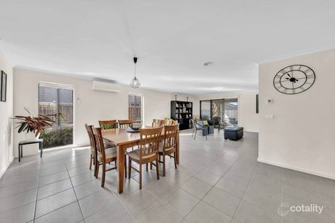 Property photo of 22 Lineham Drive Cranbourne East VIC 3977