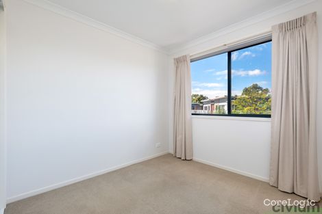 Property photo of 4/4 Jeff Snell Crescent Dunlop ACT 2615