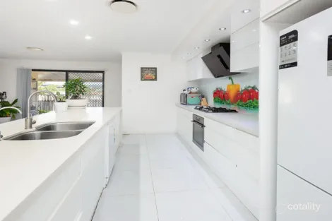 Property photo of 7 Cobbler Place Pacific Pines QLD 4211