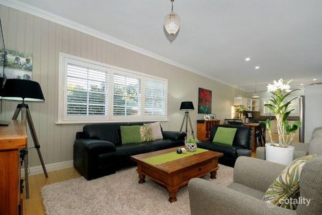 Property photo of 8 Barry Street Mount Lofty QLD 4350