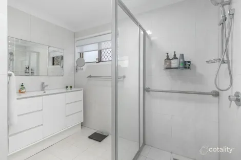 Property photo of 4/26-30 Dunlin Drive Burleigh Waters QLD 4220