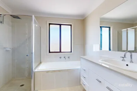 Property photo of 16 Jeffrey Street Wilton NSW 2571