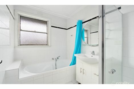 Property photo of 15 Hyland Court Sale VIC 3850