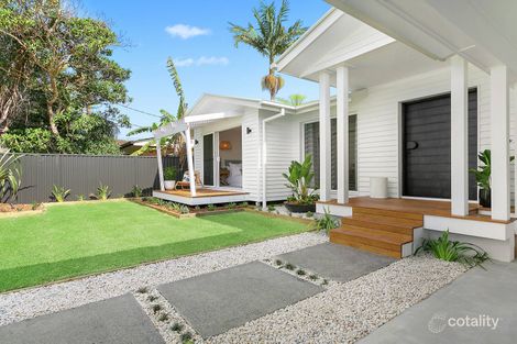 10 Flores Ave, Palm Beach, QLD 4221