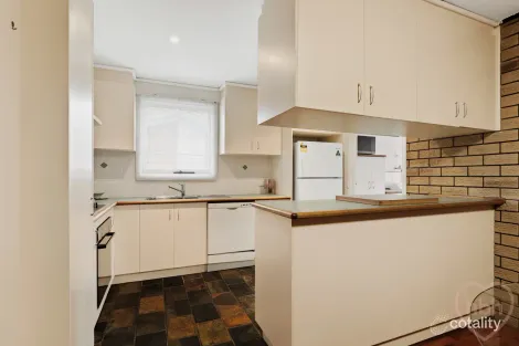 Property photo of 34 McIntosh Street Scullin ACT 2614