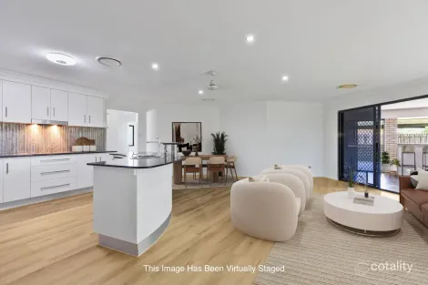 Property photo of 27 Vidar Crescent Ooralea QLD 4740