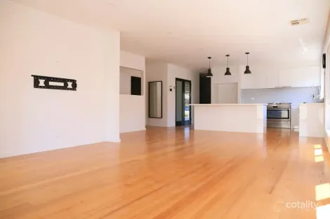 Property photo of 57 Selkirk Way Mickleham VIC 3064