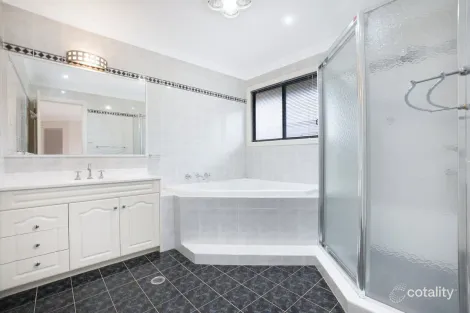 Property photo of 24 Bella Vista Drive Bella Vista NSW 2153